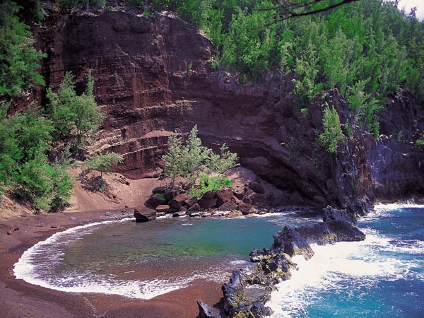 Kaihalulu (Red Sand Beach) on south side of Ka`uiki Hill